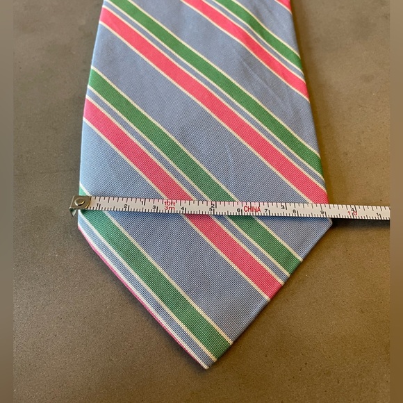 Brooks Brothers Spring Silk Tie (3.5 in width) - Picture 3 of 4